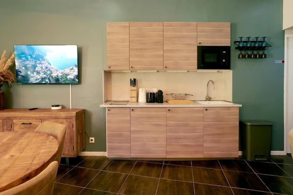 Versailles Jacuzzi - Sauna - Rdc 2 Esterno foto